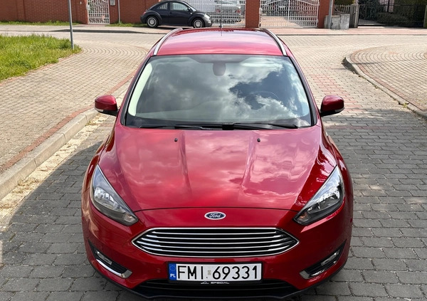 Ford Focus cena 41900 przebieg: 111500, rok produkcji 2018 z Wejherowo małe 137